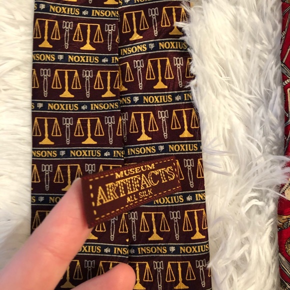 Museum Artifacts Silk Golf Tie 4 Lot - Picture 4 of 5